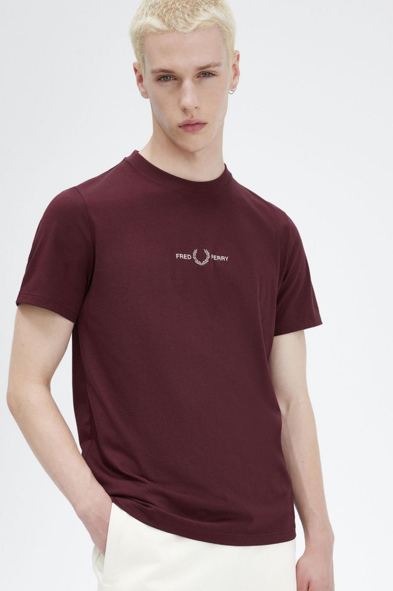 Fred Perry Embroidered T-shirt Herr Oxblood | SEJBT52500